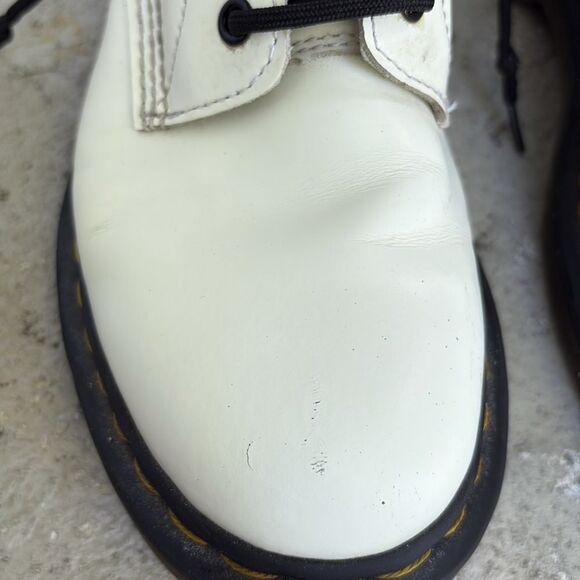 Dr Martens white boots - Picture 4 of 11